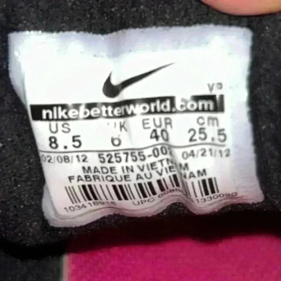 Nike Reax Run 7 Low Black Size 8.5 Black & Pink - Picture 10 of 11